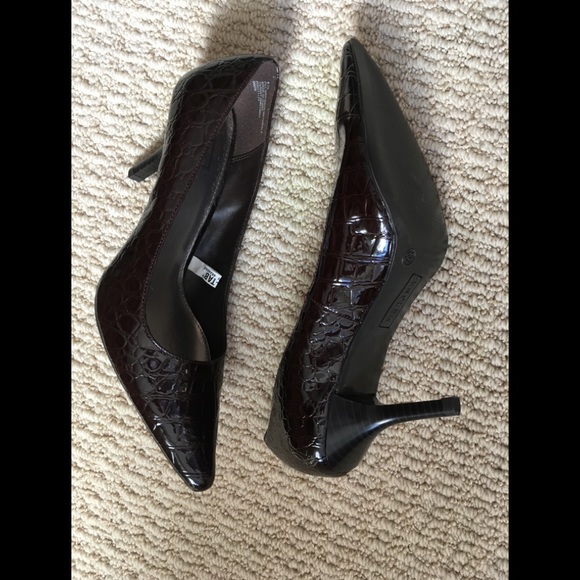 Merona Shoes - Brown faux crocodile heels